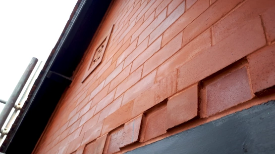 Stockport K-Rend Silicone TC & Red Lime Pointing: Picture 3