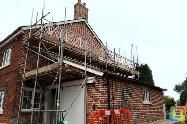 Bridge Farm: Jodrell Bank Lime Pointing - Cheshire